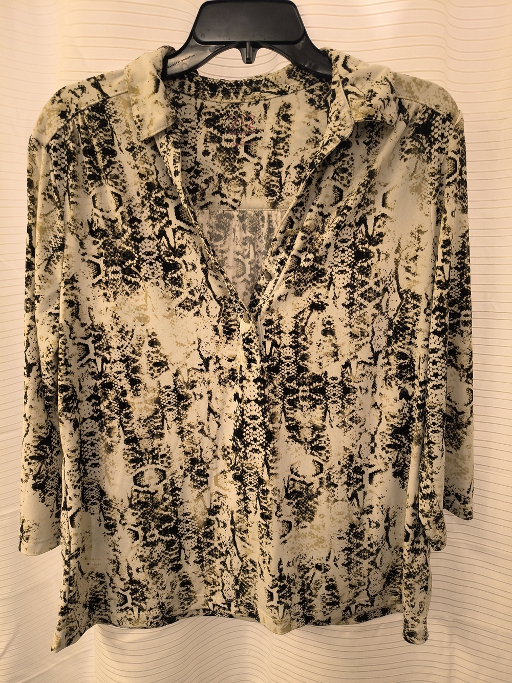 212 Collection Olive and Black Snake-Print Button Down Shirt